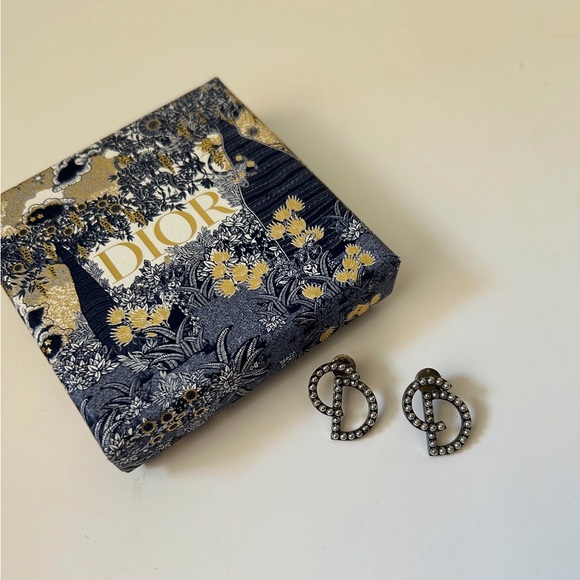 Dior Black and Silver Earrings - Picture 1 of 3
